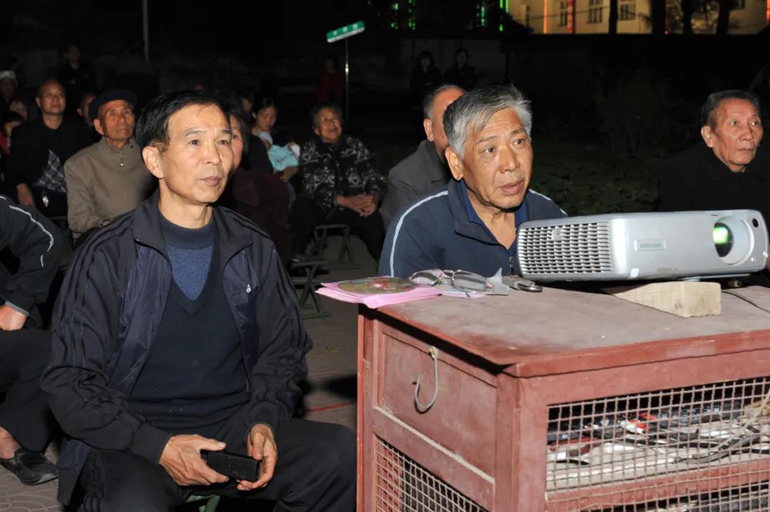 f21851ab1ba74f10abfec94287de4675.jpg f21851ab1ba74f10abfec94287de4675.jpg