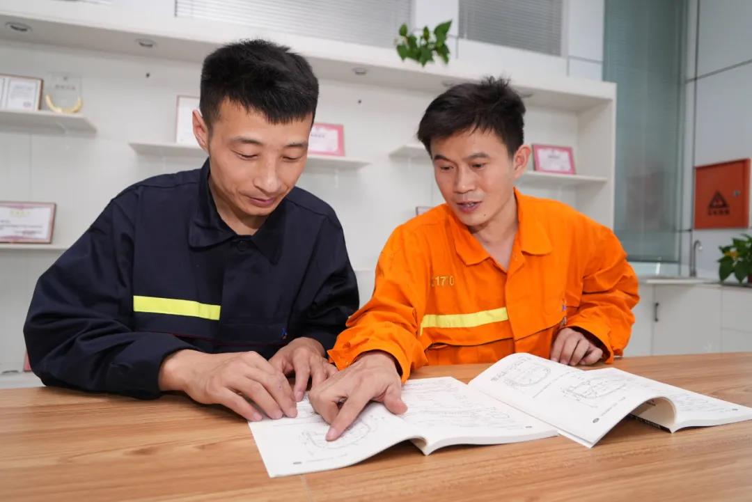 b70171a513f54de59ff61be63949ccd1.jpg b70171a513f54de59ff61be63949ccd1.jpg