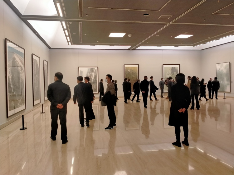 10.展览现场.jpg 10.展览现场.jpg