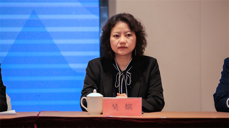 吴嫔副秘书长出席开班仪式.jpg 吴嫔副秘书长出席开班仪式.jpg