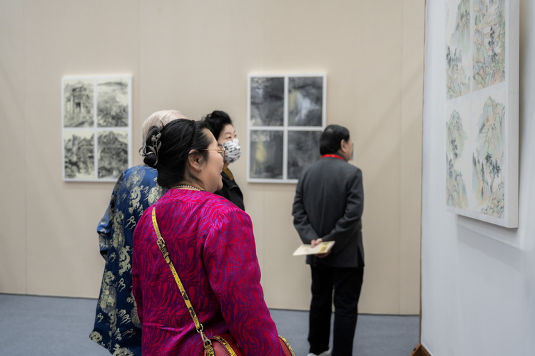 13.展览现场.jpg 13.展览现场.jpg