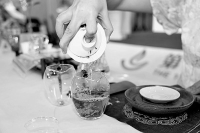 陆羽《茶经》与唐代茶文化 陆羽《茶经》与唐代茶文化