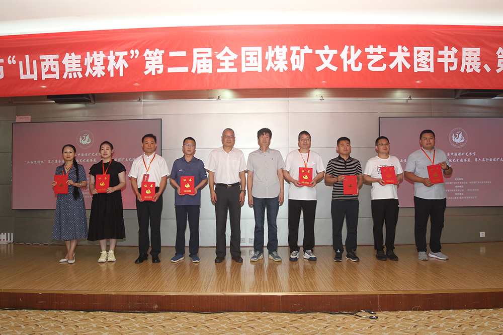 f12144b245fe41178bbde0ac0e17d115.jpg f12144b245fe41178bbde0ac0e17d115.jpg